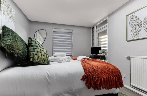 Seven Sisters Condominio | City Oasis - 1 BD Flat in Central Location