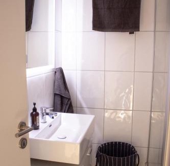 Loehne Apartamento | City Prize Löhne Küche Balkon Parken Netflix 5 Personen