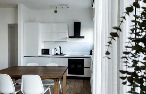 Forlanini Apartamento | City & Sky Escape - 5 Mins City Center, Milano