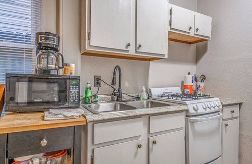 Medical District Apartamento | City Studio @ Nexus on Vance