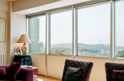 Esentepe Apartamento | City View Central Flat 4 min to Zorlu Center