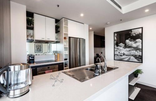 South Yarra Apartamento | City View Chic in South Yarra with Parking
