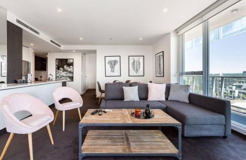 South Yarra Apartamento | City View Chic in South Yarra with Parking