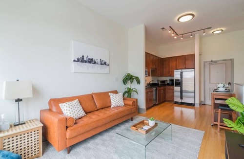 Dilworth Apartamento | Vistas de la ciudad en el corazón de Dilworth y South End / Fast Wifi / Spectrum tv,