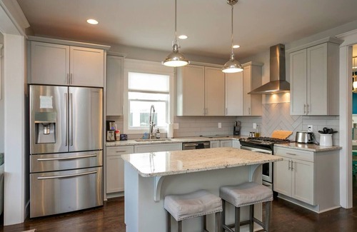 McFerrin Park Casa | City Views | Walk to Dining & Nissan Stadium