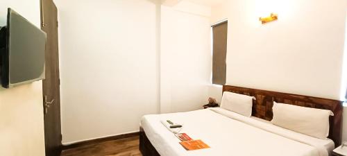 New Delhi Hotel | City Walk Residency