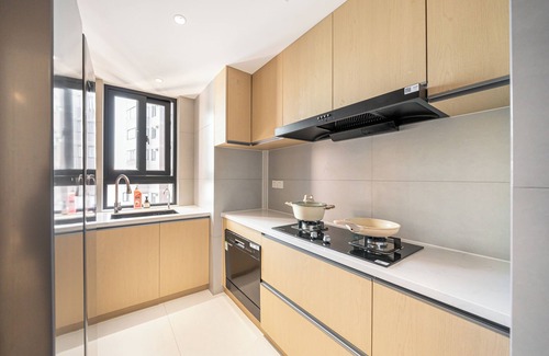 Downtown Shanghai Apartamento | CityHome-Modern 3BRs 2Baths CAC&Fheating