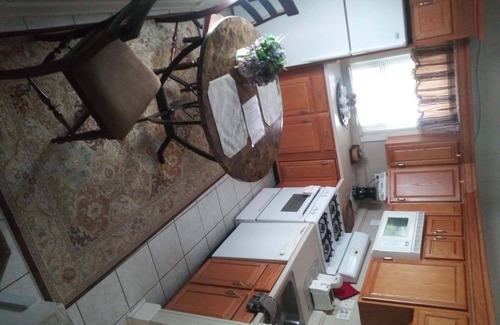 New Albany Apartamento | CityPlex # 2 2bed-2bath 2nd Floor Apt.