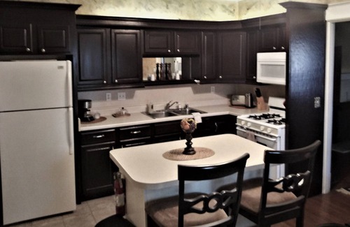 New Albany Apartamento | CityPlex West #1, 2 bedrm two bath, 1st floor
