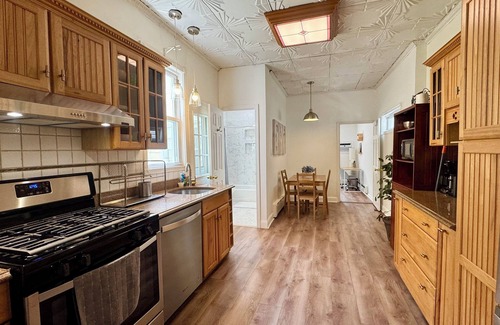 Weehawken Casa | Cityside Haven - Spacious 2BR APT - 12 mins to NYC