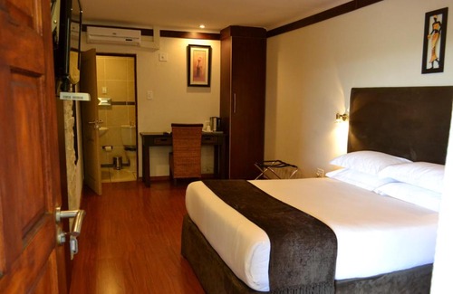 Maseru Hotel | Citystay West