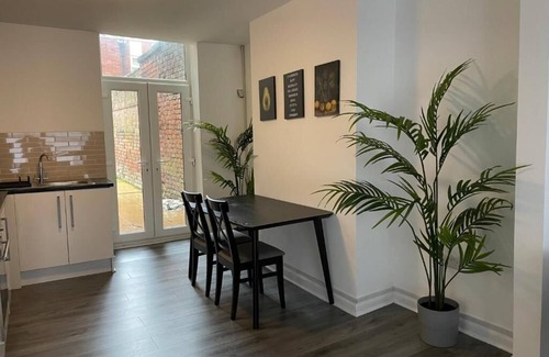 Liverpool Apartamento | CityStays Rooms with Free Parking - Deluxe Double Room 2