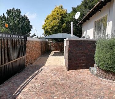 Northcliff Apartamento | CityView, a stunning modern apartment