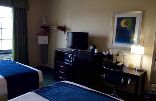 Near East Side Hotel | Cityview Inn & Suites Downtown /RiverCenter Area