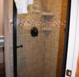 Red River Casa | Claim Jumper A-Frame 5 - Pet Friendly - WiFi - Cable - Grill - Gas Fireplace