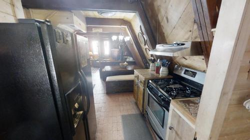 Red River Casa | Claim Jumper A-Frame 5 - Pet Friendly - WiFi - Cable - Grill - Gas Fireplace
