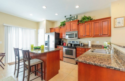 Roseland Casa | Clancey's Place, a 3-bedroom luxury townhouse near Notre Dame & St. Mary’s!