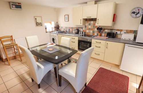 Louth Cabaña | CASA de Clare, adecuado para mascotas, con un jardín en Louth, Ref 22388