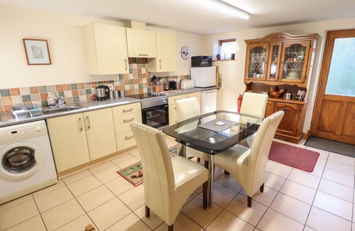 Louth Cabaña | CASA de Clare, adecuado para mascotas, con un jardín en Louth, Ref 22388