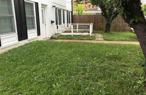 Lyon Park Apartamento | CLARENDON,SUPRLOCATION,8ppl,PRIVATE,METRO,PARK