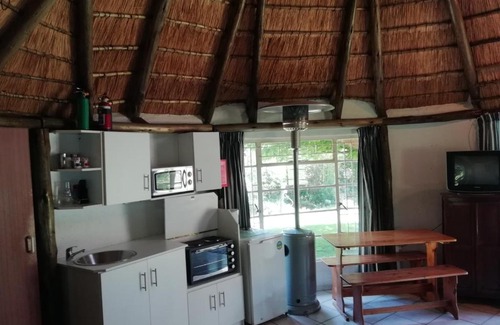 Bethlehem Casa | Clarens socialites, Thatch Cottage #1