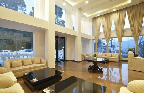 Dalhousie Hotel | Claret inn by Lawrence Hotels