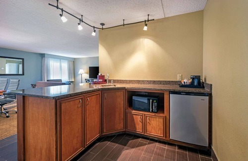 Lexington Hotel | Clarion Hotel Conference Center - North