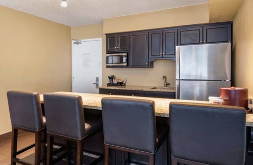 Lexington Hotel | Clarion Hotel Conference Center - North