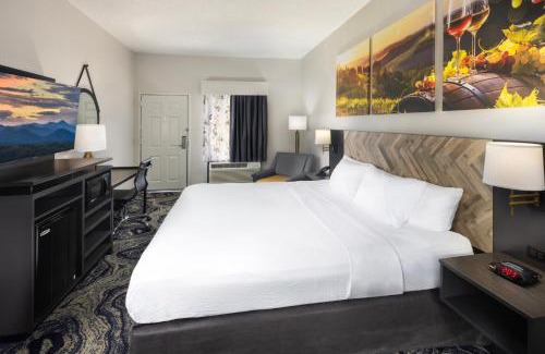 Asheville Hotel | Clarion Inn Biltmore Village