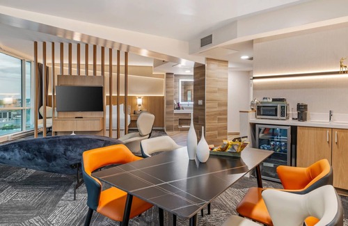 Kenora Hotel | Clarion Lakeside Inn & Conference Centre