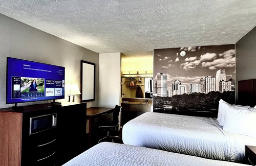 Morrow Hotel | Clarion Pointe Morrow - Atlanta South