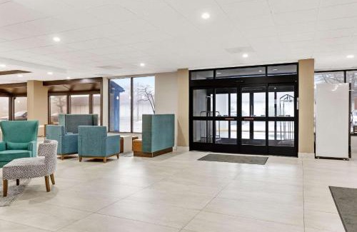 Erie Hotel | Clarion Pointe Near Erie Casino