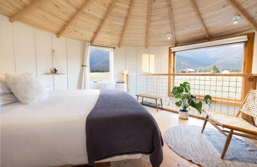 Kalispell Casa | Clark Farm Silos - 5 Silo Mountain View Retreat