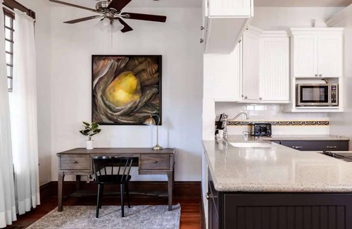 Clarksville Casa | Clarksville Charm - 5 BR / 3.5 Bath + Game Room