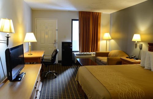 Clarksville Hotel | Clarksville Inn