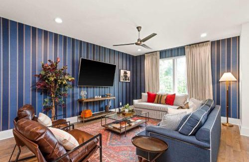 Eighth Avenue Casa | Class at 8th & Argyle Elite Nashville Vacation Spot