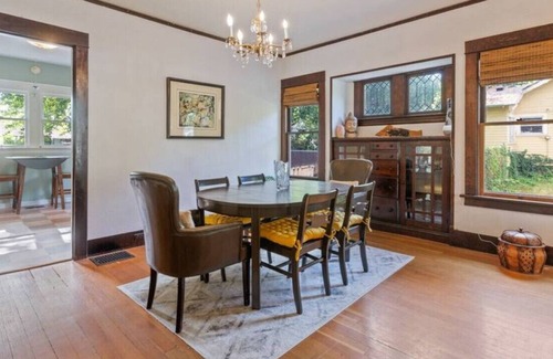 St. Johns Casa | Classic 1913 St Johns Bungalow