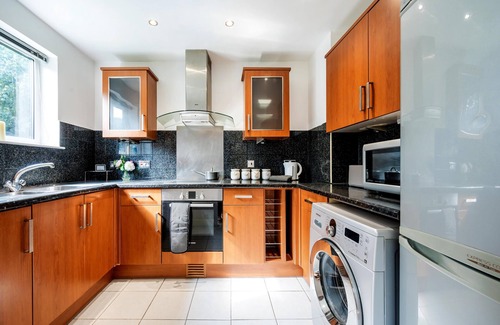 Whittington Apartamento | Classic 2 bed Apartment Situated in Mill Hill