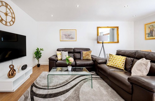 Whittington Apartamento | Classic 2 bed Apartment Situated in Mill Hill