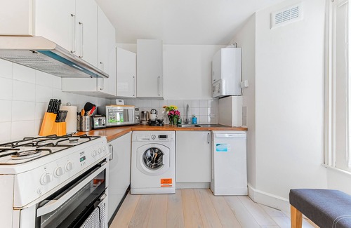 Queen's Park Apartamento | Classic 2bed Victorian Central London Retreat