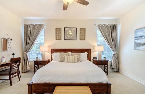 Bonita Springs Casa | Classic Arcades Heated Pool Home by Beach & Dining