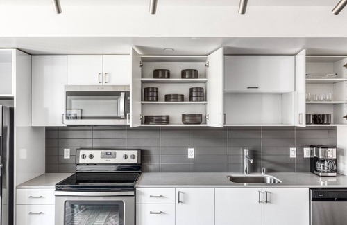Wilburton Apartamento | Classic Bellevue Studio w/ Gym, W/D, near Spring District, by Blueground