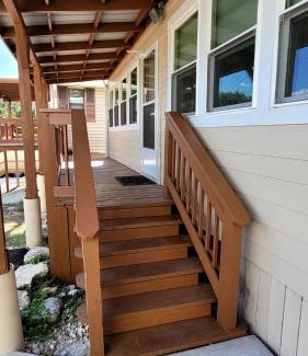 Canyon Lake Casa | Classic Charm Close To Lake