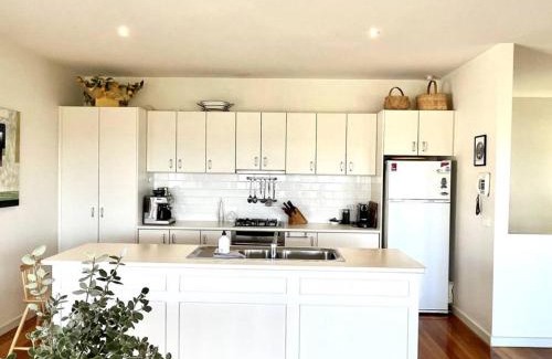 Sorrento Casa | CLASSIC COASTAL ESCAPE Sensational Sea Views