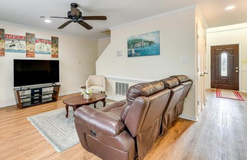 North Chesterfield Casa | Classic Colonial Home with Private Yard in Richmond!
