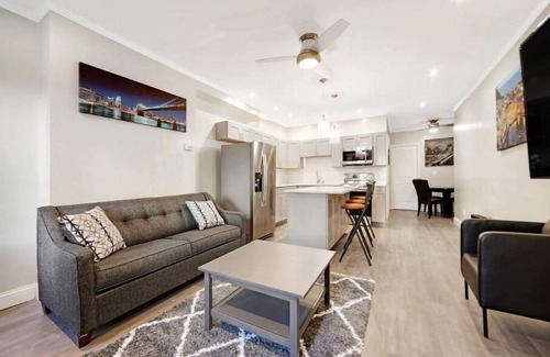 Bushwick Apartamento | Classic & Comfortable Stay in Brooklyn: