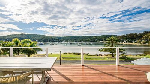 Hardys Bay Casa | 'Classic Cottage on the Bay' by Accom Holidays