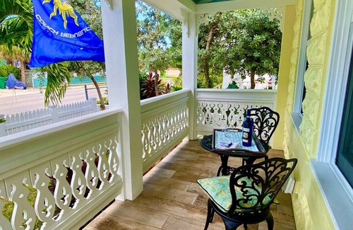 New Town Cabaña | Classic Historic Key West Cottage