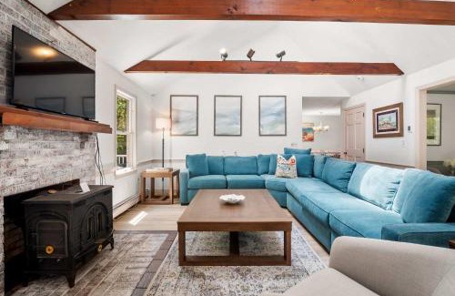 Brewster Casa | Classic Home close to Ponds Dog Welcome