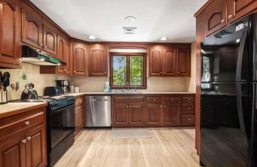 Brewster Casa | Classic Home close to Ponds Dog Welcome